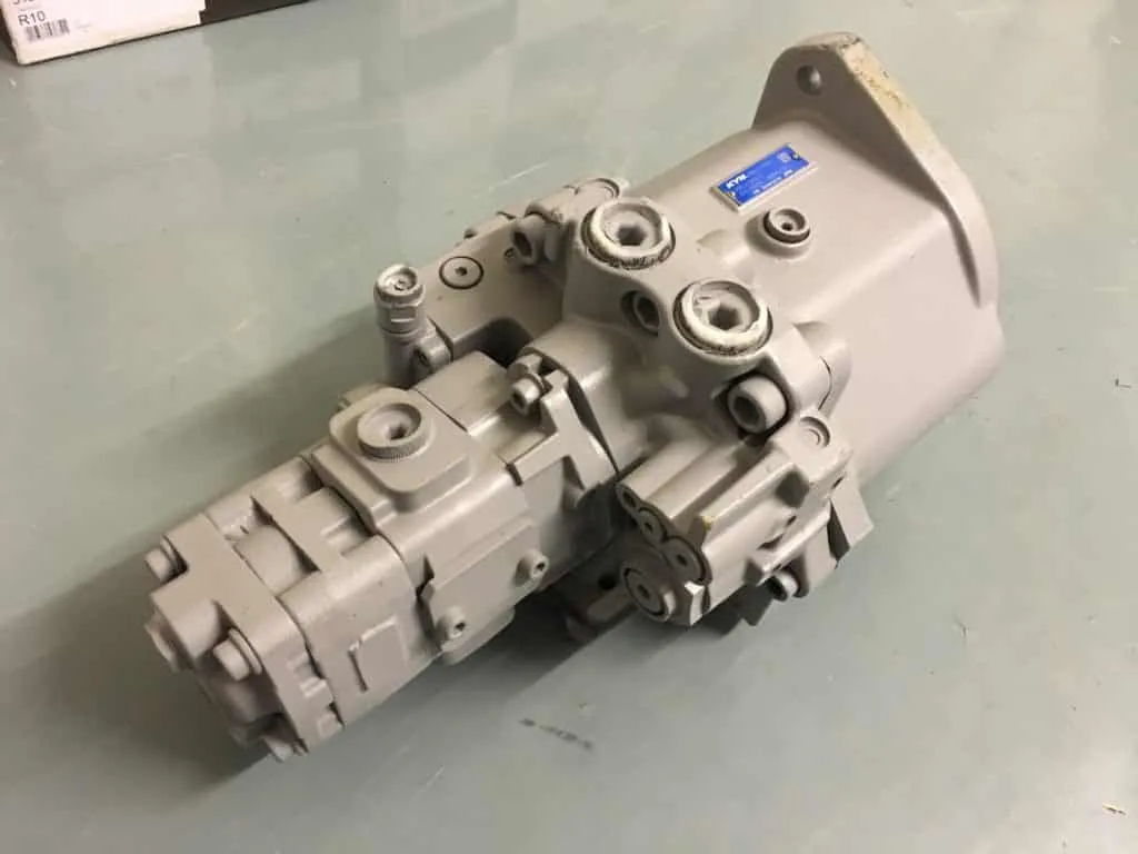 Hydraulikpumpe Kubota KX080-3, KX080-4, Ansicht 2