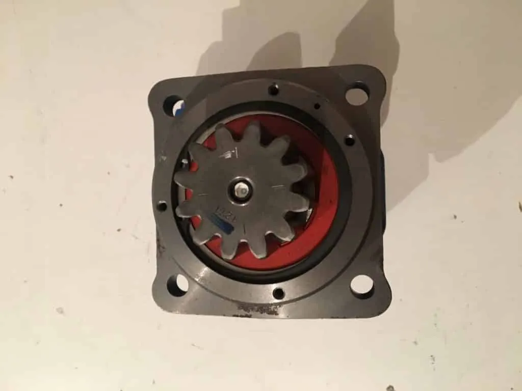 Schwenkmotor Takeuchi TB016, Ansicht 4