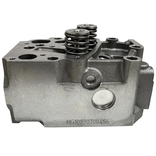 Cylinder head Liebherr D926 engine, view 4