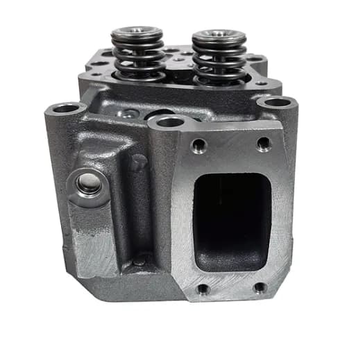 Cylinder head Liebherr D926 engine, view 6