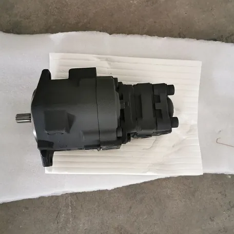 Hydraulic pump Caterpillar 304, view 2